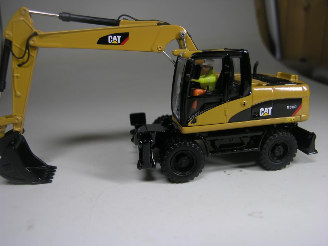 CAT M 316 D Mobilbagger